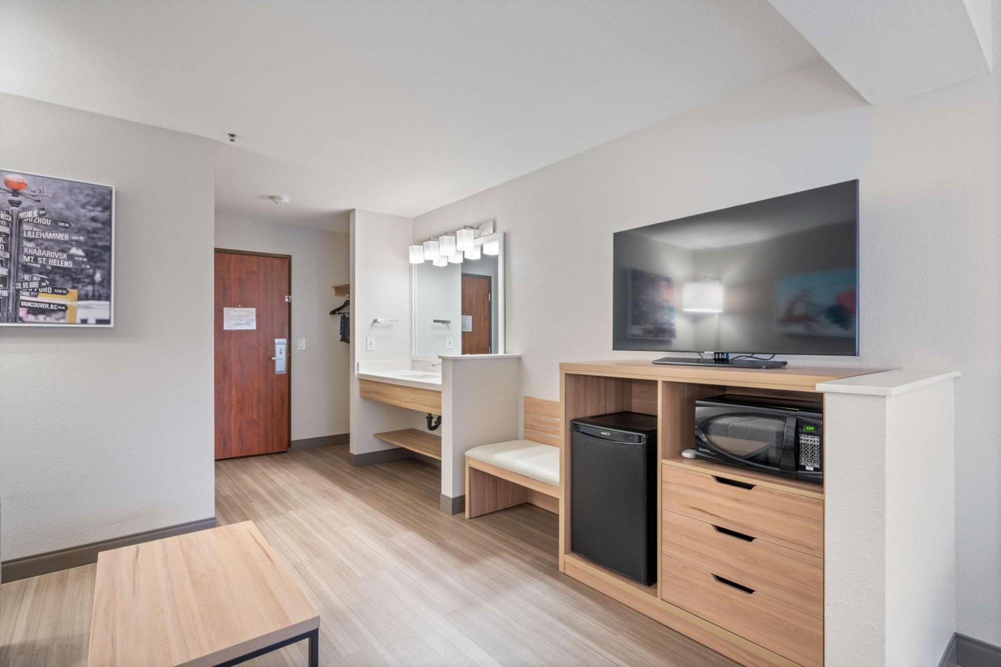 Best Western Lake Oswego Hotel & Suites Экстерьер фото