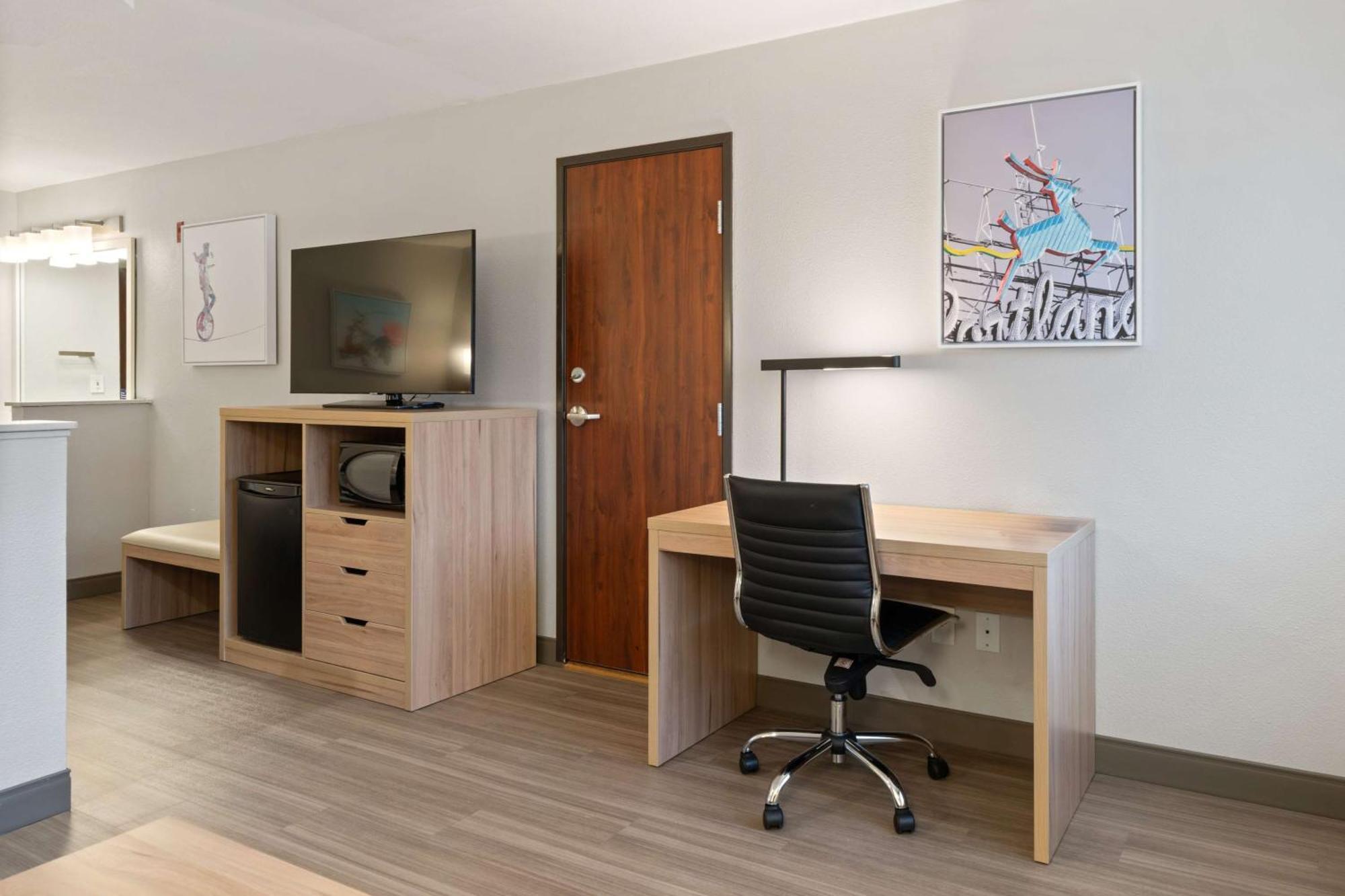 Best Western Lake Oswego Hotel & Suites Экстерьер фото