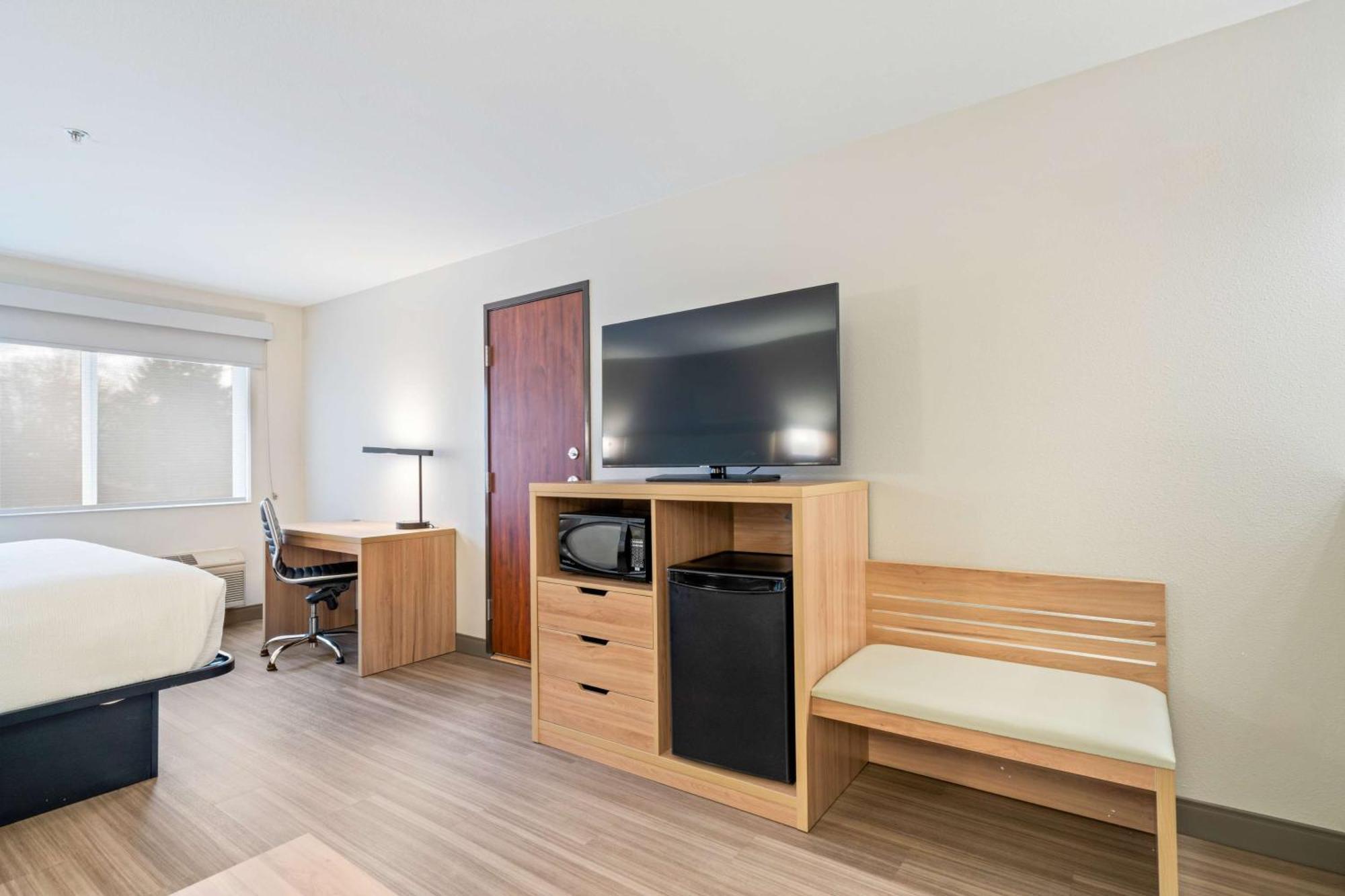 Best Western Lake Oswego Hotel & Suites Экстерьер фото