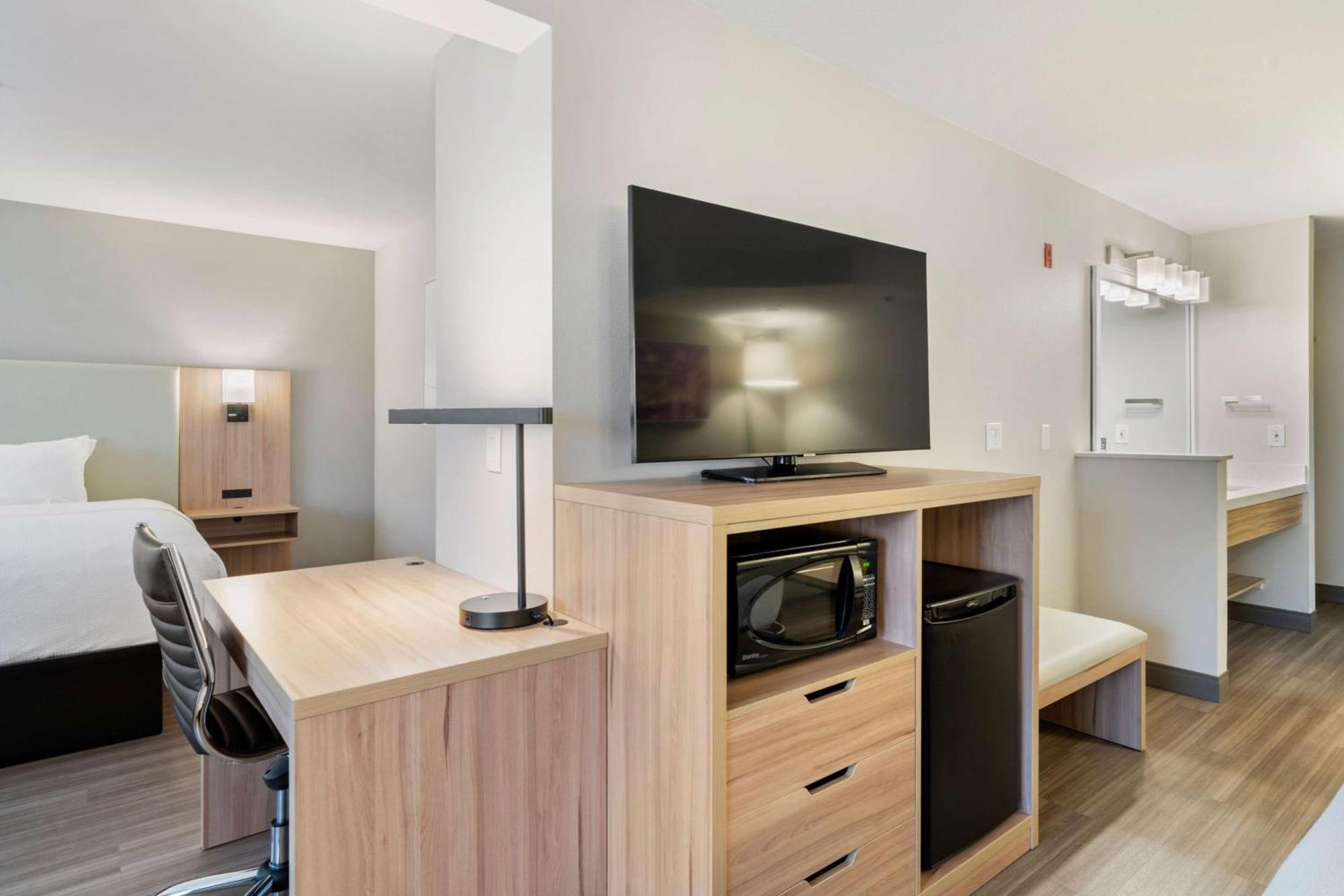Best Western Lake Oswego Hotel & Suites Экстерьер фото